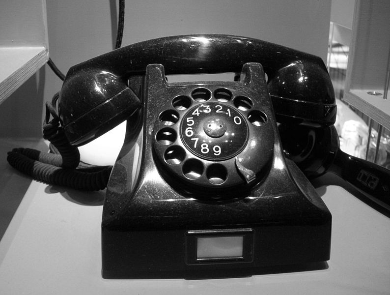 File:Centrex 794px-Telephone 1947a.jpg