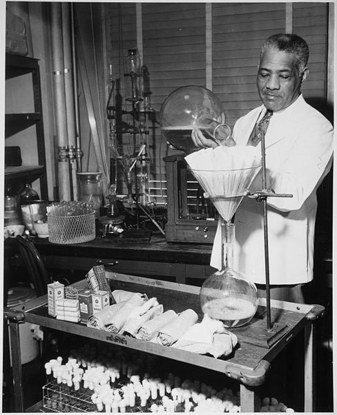 File:Materials Testing William R. Carter, Government Pharmacist for 40 years As Laboratory Aide in the Food and Drug Administration NARA 535823.jpg