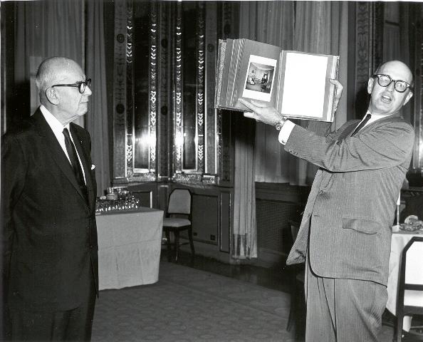 File:George Bailey With Donald Fink 2763.jpg