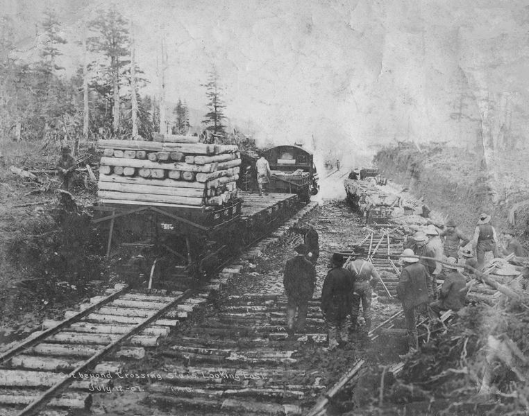 File:Wes Alaska Rail.jpg