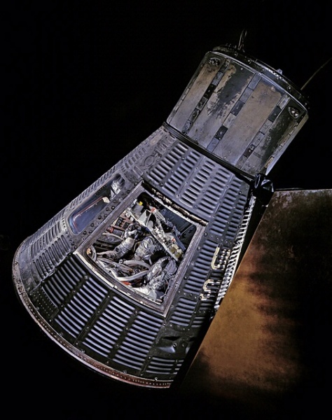 File:Mercury Capsule.jpg