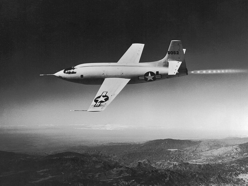 File:30. X-1 in powered flight.jpg