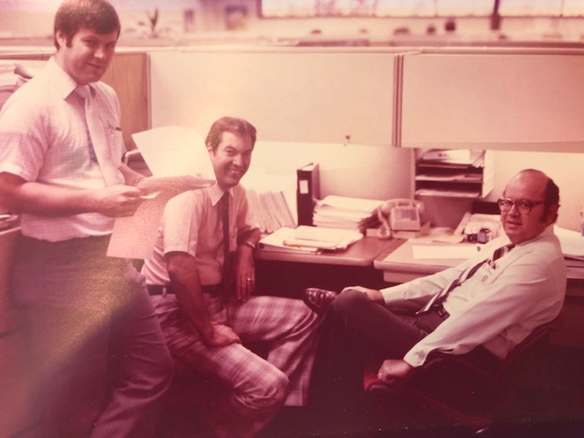 AN INFORMAL MEETING IN WALTER'S OFFICE CUBITAL AT NCR IN 1981