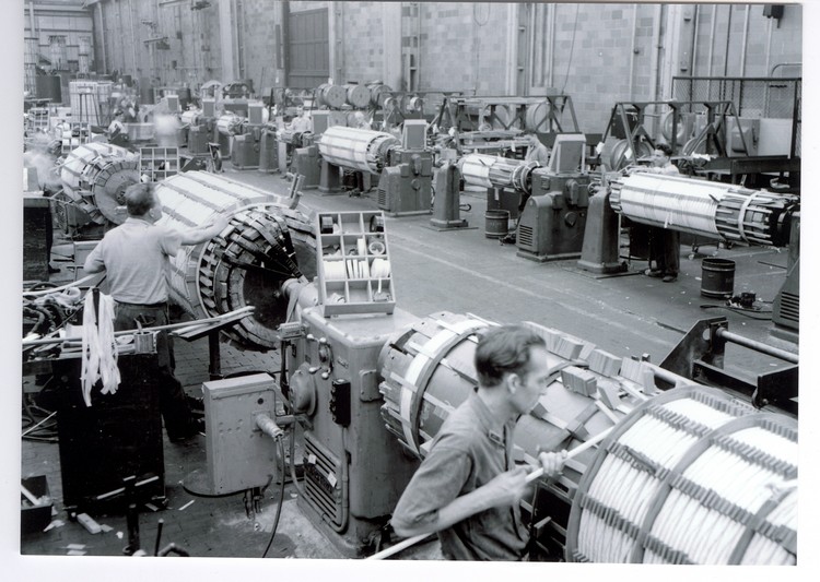 Прогресс сша. General Electric 20 век. General Electric 1950. Дженерал электрик 19 века. Дженерал электрик 1930.