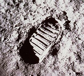 File:62043main Footprint on moon.jpg