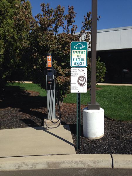 File:Electric charging station.jpg