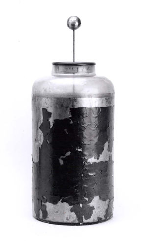 Capacitors - Engineering and Technology History Wiki