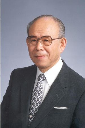 Isamu Akasaki 2482.jpg