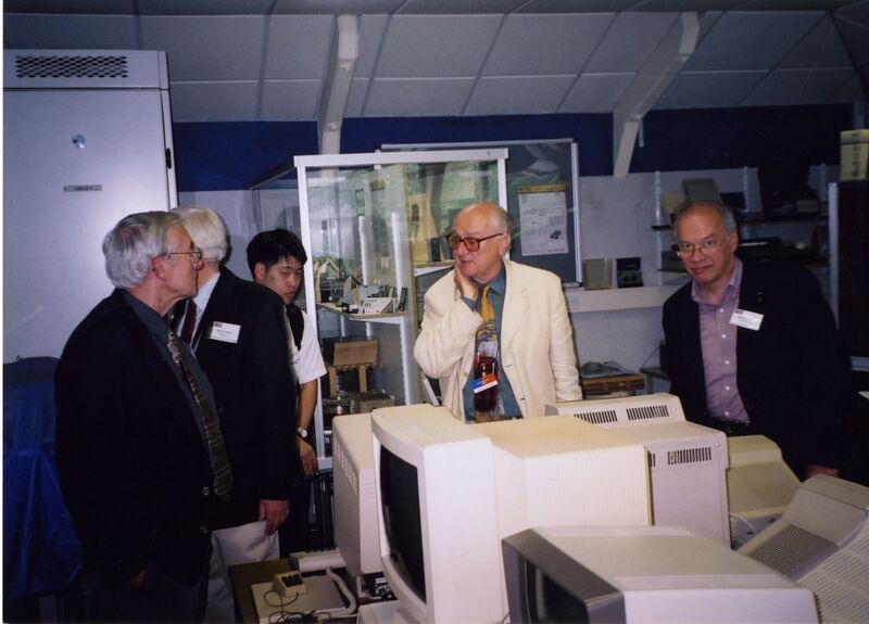 File:2004 IEEE Conference on the History of Electronics - 6309-033.jpg