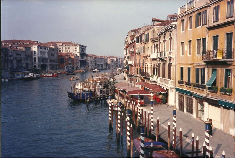 File:Canal View.jpg
